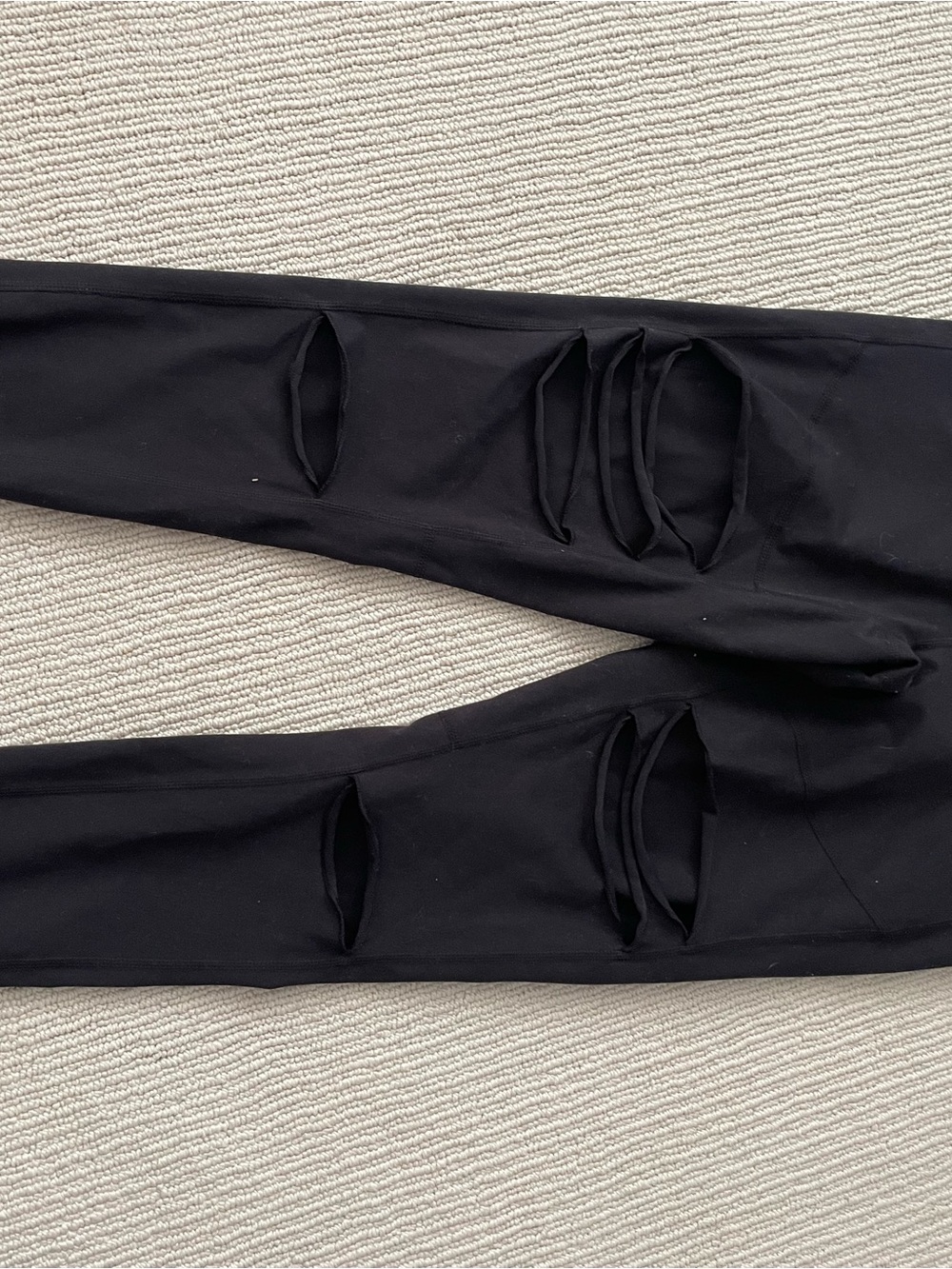 Zella womens Black Distressed leggings with Knee Slits size small b23